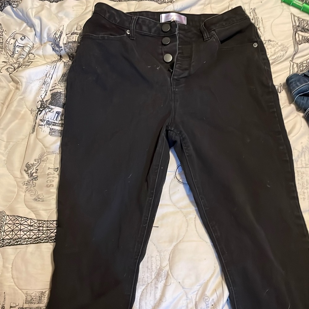 Have to many black pants